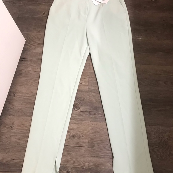 Pants - Picture 4 of 9